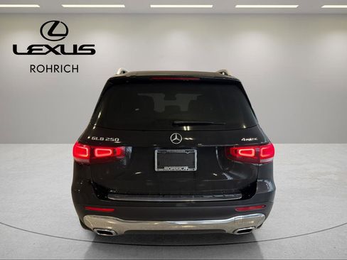 Used 2022 Mercedes-Benz GLB 250 4MATIC image 7
