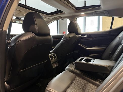 Certified 2018 Nissan Maxima Platinum image 22