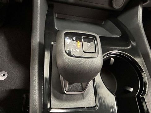 Used 2024 Nissan Rogue SV image 18