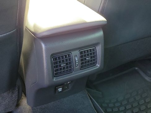 Certified 2025 Toyota Camry SE FWD image 14