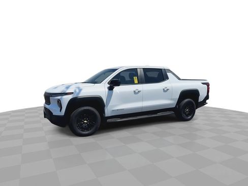 Used 2024 Chevrolet Silverado EV W/T AWD/4WD image 4