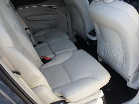 Certified 2023 Volvo XC90 B6 Plus w/ Protection Package Premier image 32