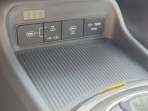 New 2027 Hyundai Kona SE FWD image 14