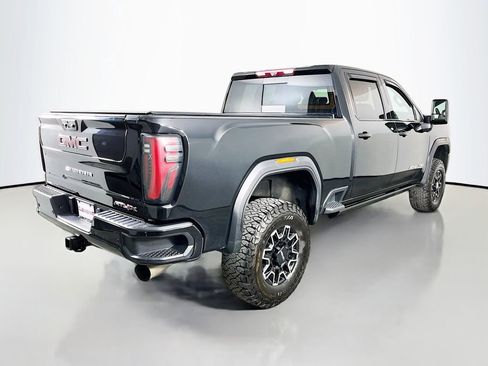 Used 2024 GMC Sierra 2500 AT4X AWD/4WD image 7