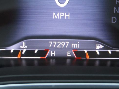 Used 2022 Jeep Cherokee Trailhawk w/ Premium Leather Package image 27