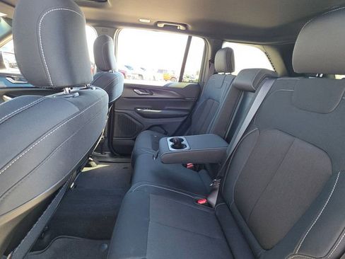 New 2026 Jeep Grand Cherokee Laredo AWD/4WD image 18