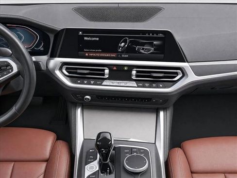 Used 2021 BMW 430i Convertible w/ M Sport Package RWD image 16