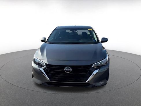 Used 2025 Nissan Sentra SV image 4