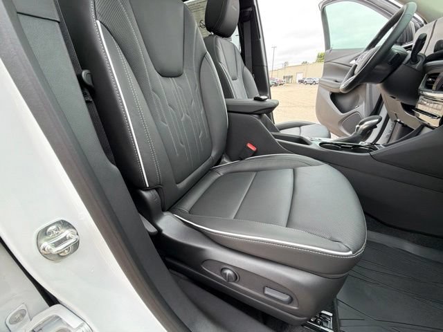 New 2026 Buick Encore GX Avenir w/ Avenir Technology Package AWD/4WD image 32
