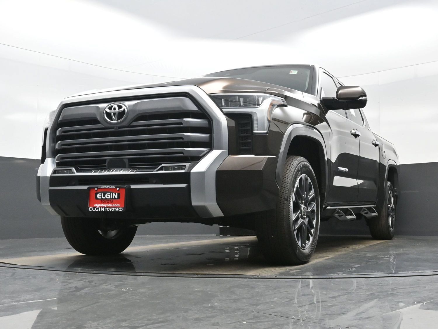 Used 2023 Toyota Tundra Limited AWD/4WD image 28