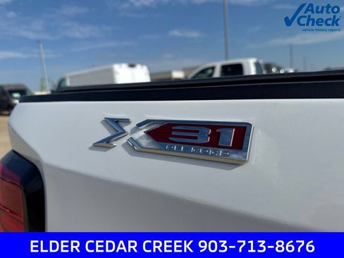 Used 2024 GMC Sierra 1500 SLT AWD/4WD image 27