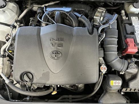 Used 2022 Toyota Avalon XLE image 30