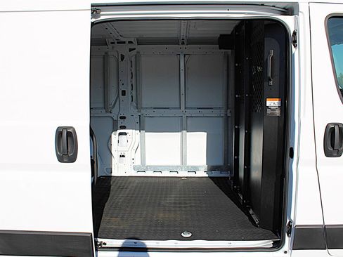 Used 2023 RAM ProMaster 2500 image 9