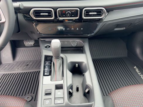 New 2026 Nissan Sentra SR w/ Floor Mat Package FWD image 17