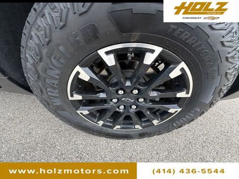Certified 2024 Chevrolet Traverse Z71 w/ Enhanced Driving Package AWD/4WD image 32