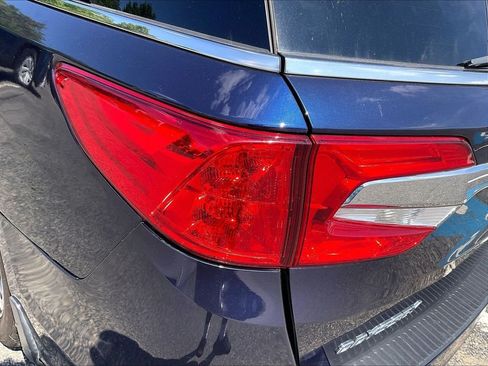Used 2018 Honda Odyssey Elite image 35