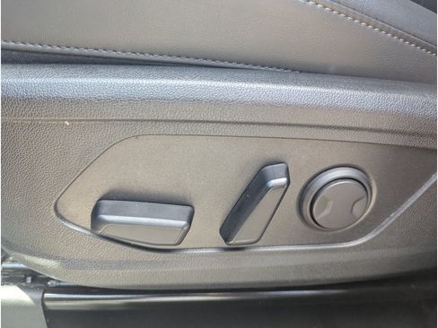 Used 2023 Kia Sorento SX FWD image 19