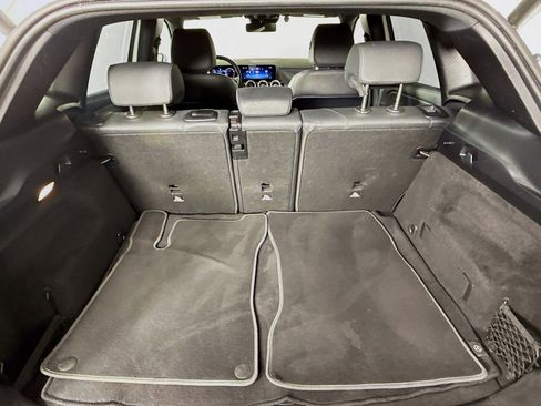 Used 2025 Mercedes-Benz GLA 250 image 31