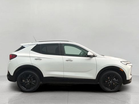 Used 2024 Buick Encore GX Sport Touring AWD/4WD image 10