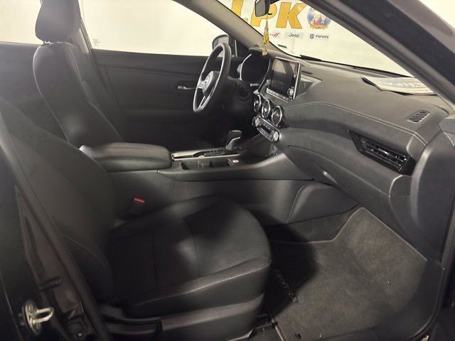 Used 2025 Nissan Sentra SV FWD image 14