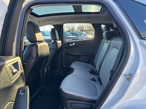 New 2025 Ford Escape SE w/ PHEV Premium Package image 14