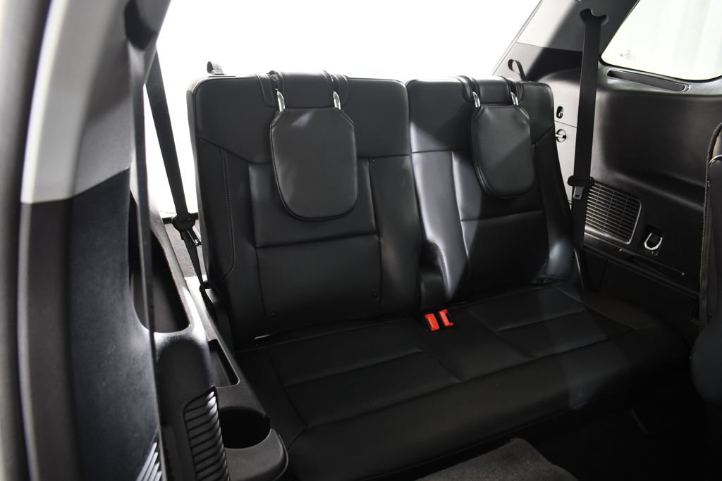 Used 2023 Ford Explorer XLT w/ Equipment Group 202A AWD/4WD image 20