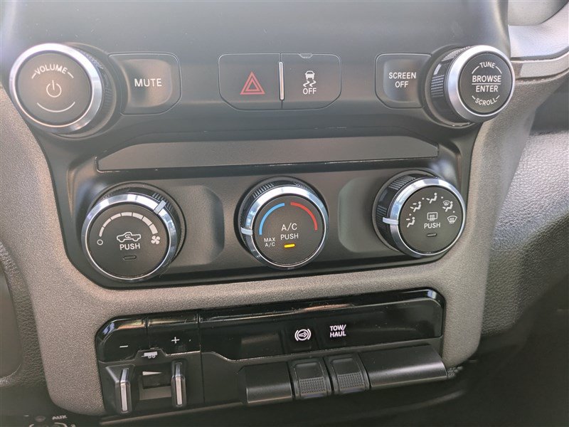 Used 2022 RAM 2500 Tradesman AWD/4WD image 29