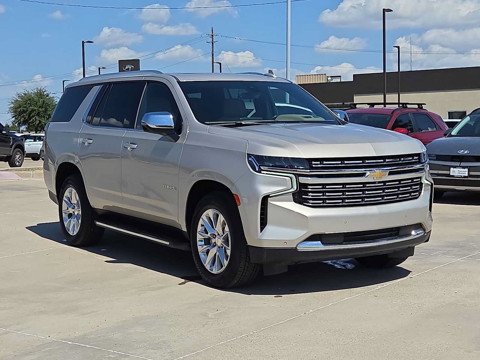 Used 2021 Chevrolet Tahoe Premier RWD image 2