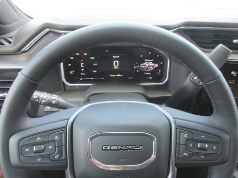 New 2026 GMC Sierra 3500 Denali Ultimate AWD/4WD image 18