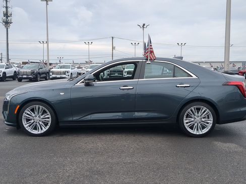 Used 2022 Cadillac CT4 Premium Luxury image 4