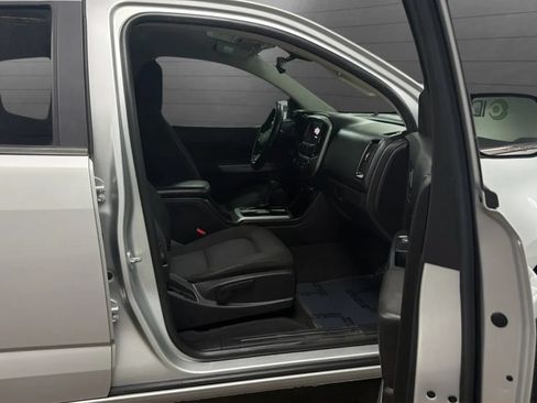 Used 2020 Chevrolet Colorado LT w/ LT Convenience Package AWD/4WD image 21