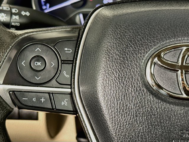 Used 2023 Toyota Camry LE FWD image 11