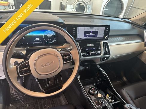 Certified 2024 Kia Sorento SX Prestige AWD/4WD image 19