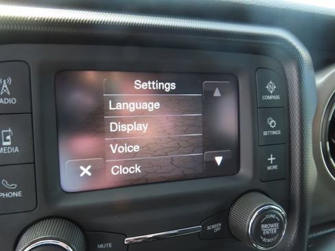 Used 2021 Jeep Gladiator Sport AWD/4WD image 28
