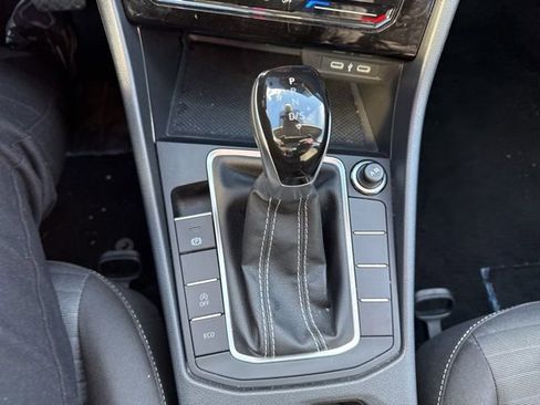 Used 2025 Volkswagen Jetta S image 17