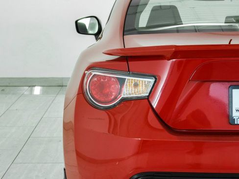 Used 2014 Scion FR-S image 34