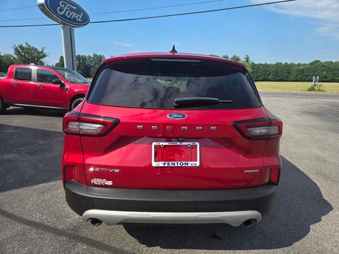 Used 2023 Ford Escape Active AWD/4WD image 7