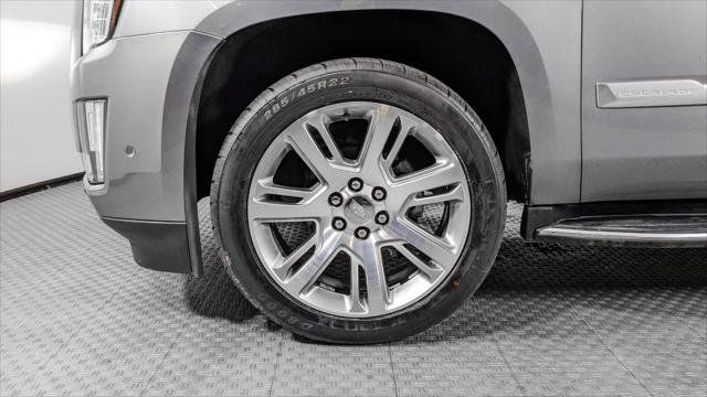 Used 2019 Cadillac Escalade ESV Luxury RWD image 42