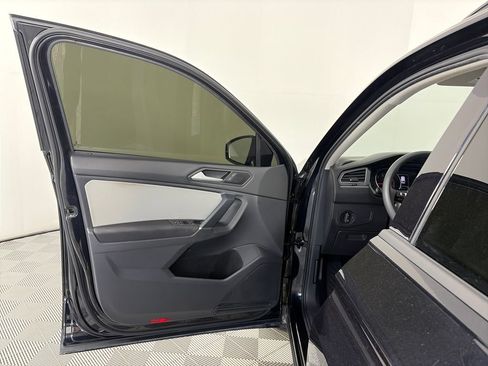 Used 2020 Volkswagen Tiguan S AWD/4WD image 10