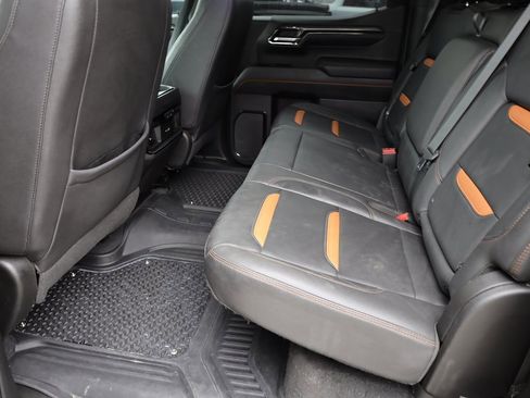 Used 2022 GMC Sierra 1500 AT4 w/ AT4 Premium Package image 17