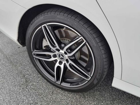 Used 2020 Mercedes-Benz E 450 4MATIC Sedan image 9