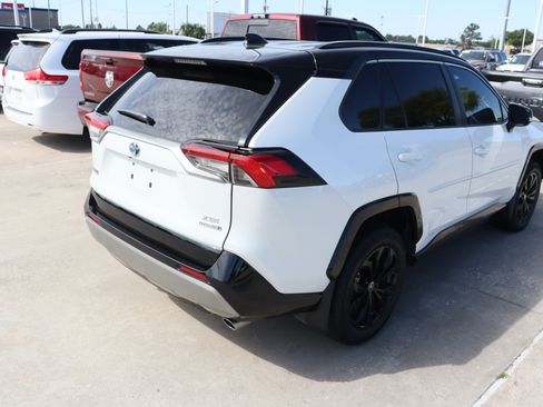 Used 2024 Toyota RAV4 XSE image 10