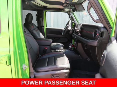 Used 2025 Jeep Gladiator Rubicon AWD/4WD image 27