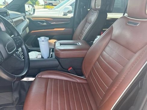 Certified 2024 GMC Yukon XL Denali Ultimate AWD/4WD image 38