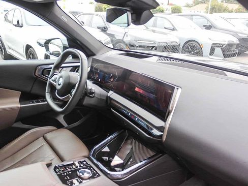 Used 2025 BMW X3 xDrive30 w/ Premium Package AWD/4WD image 15