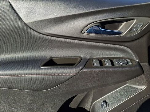 Certified 2023 Chevrolet Equinox RS image 12