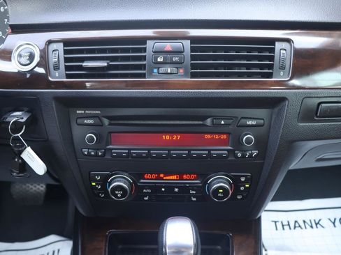 Used 2011 BMW 328i Convertible w/ Premium Pkg image 40