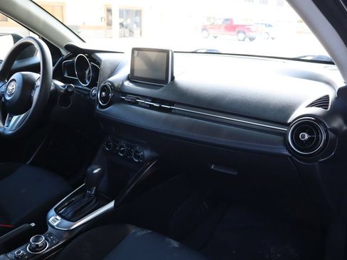 Used 2018 Toyota Yaris iA FWD image 17