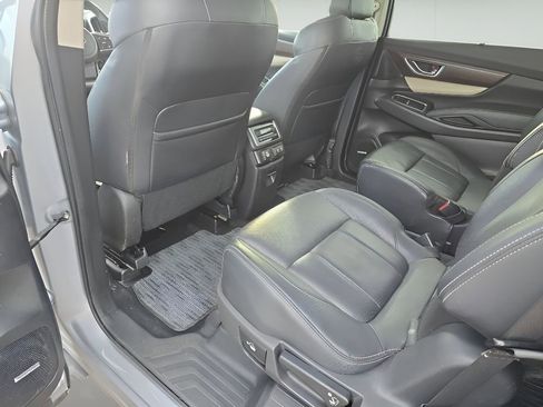 Used 2022 Subaru Ascent Touring image 15