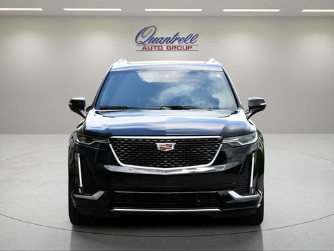 Certified 2023 Cadillac XT6 Premium Luxury w/ Technology Package FWD image 9
